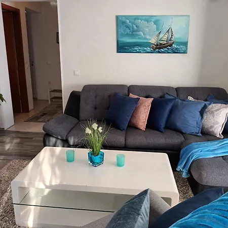 Emi 1 Апартаменты