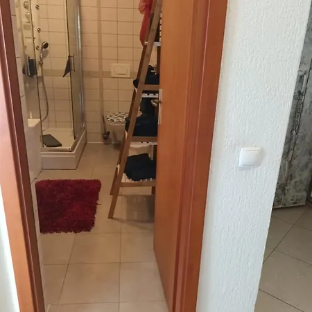 Апартаменты Emi 1