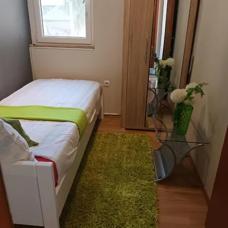 Lägenhet Emi 1
